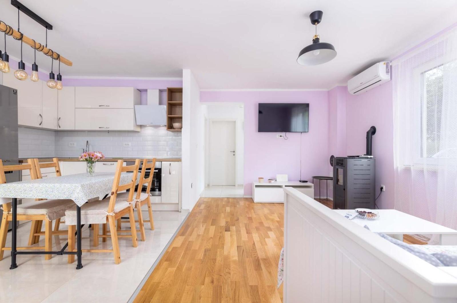 Lavanda Apartment *